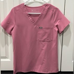 Figs Catarina One Pocket Scrub Top Chalk Pink